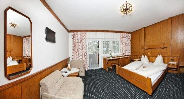 Bed & Breakfast Cafe-pension Margret Zirl